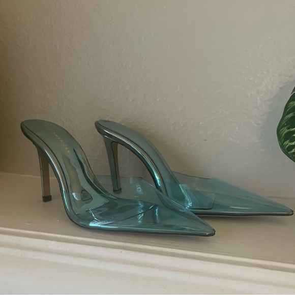 Good American Shoes - Like New Good American Womens Blue Princess Glass Slipper Stiletto Pointy Mu…